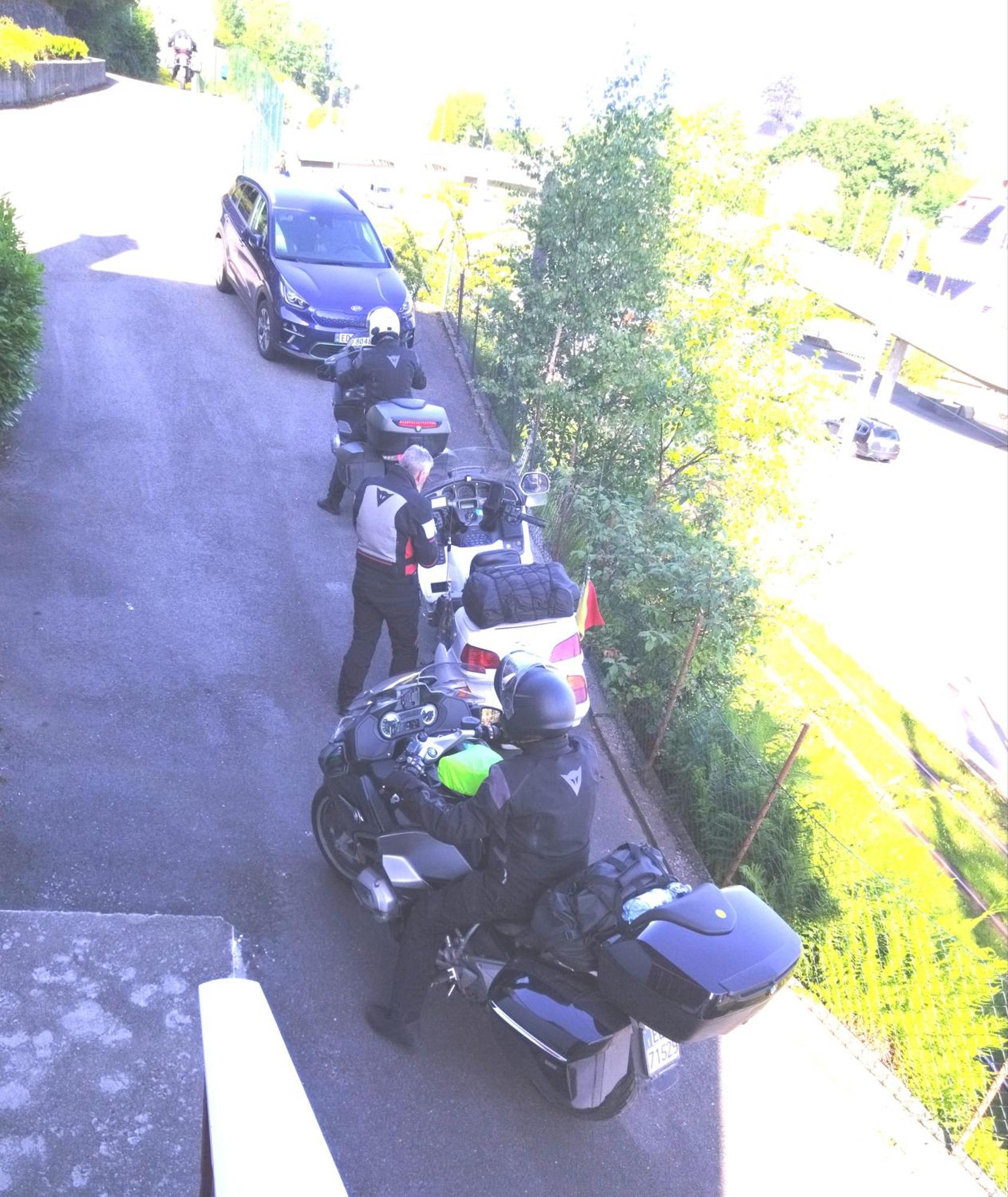 Kjellerleilighet I Fana Til Leie-Med Gratis Parkering Og Mange Kollektiv Reisemuligheter Bergen Exterior foto